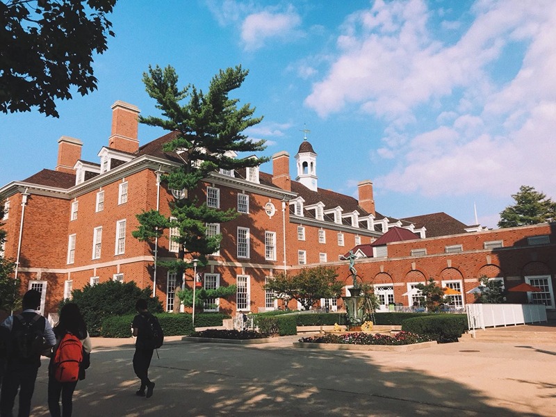 伊利诺伊大学香槟分校（UIUC）